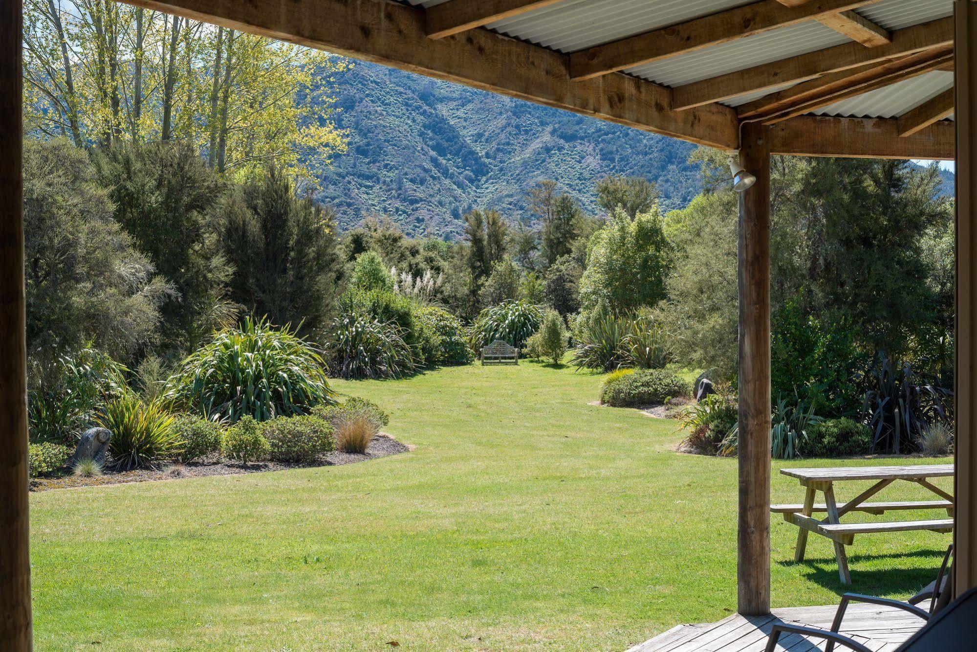 Abel Tasman Lodge 마라하우 외부 사진